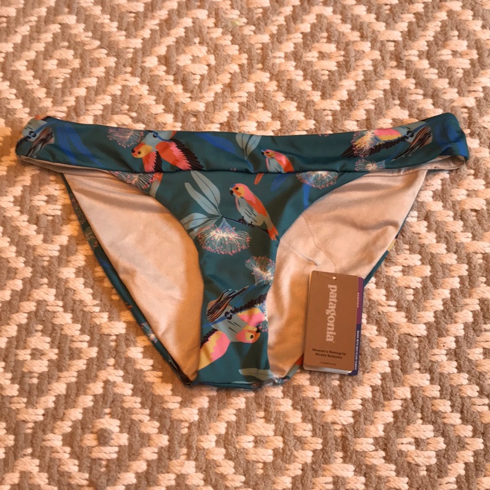 Medium Patagonia swim bottoms